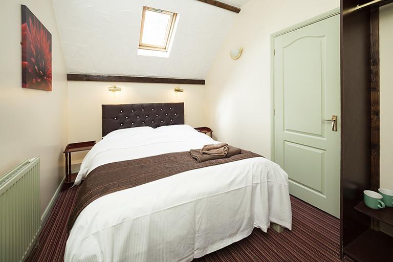 Hotel King William à Luton  Extérieur photo